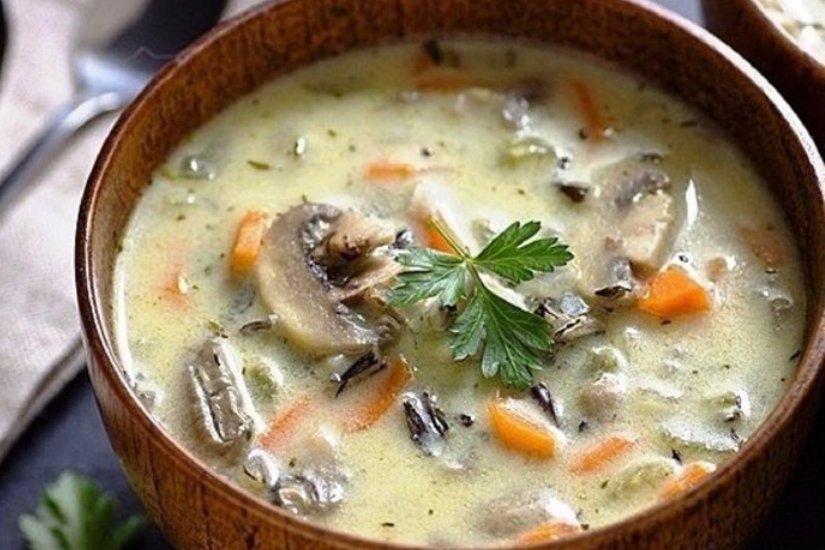 Блюдо ресторанного уровня: Сливочный суп с рисом и грибами