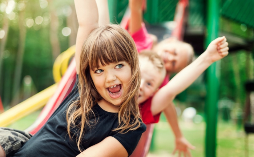 18 недорогих способов занять своих детей летом