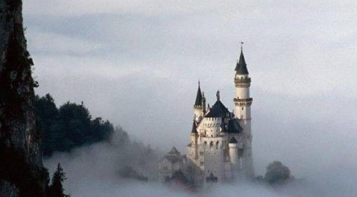 Удивительный замок Нойшванштайн — замок фантазий безумного короля
