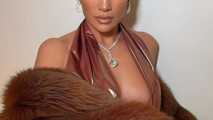 Nádherná Lopezová rozzářila Grammy svou postavou