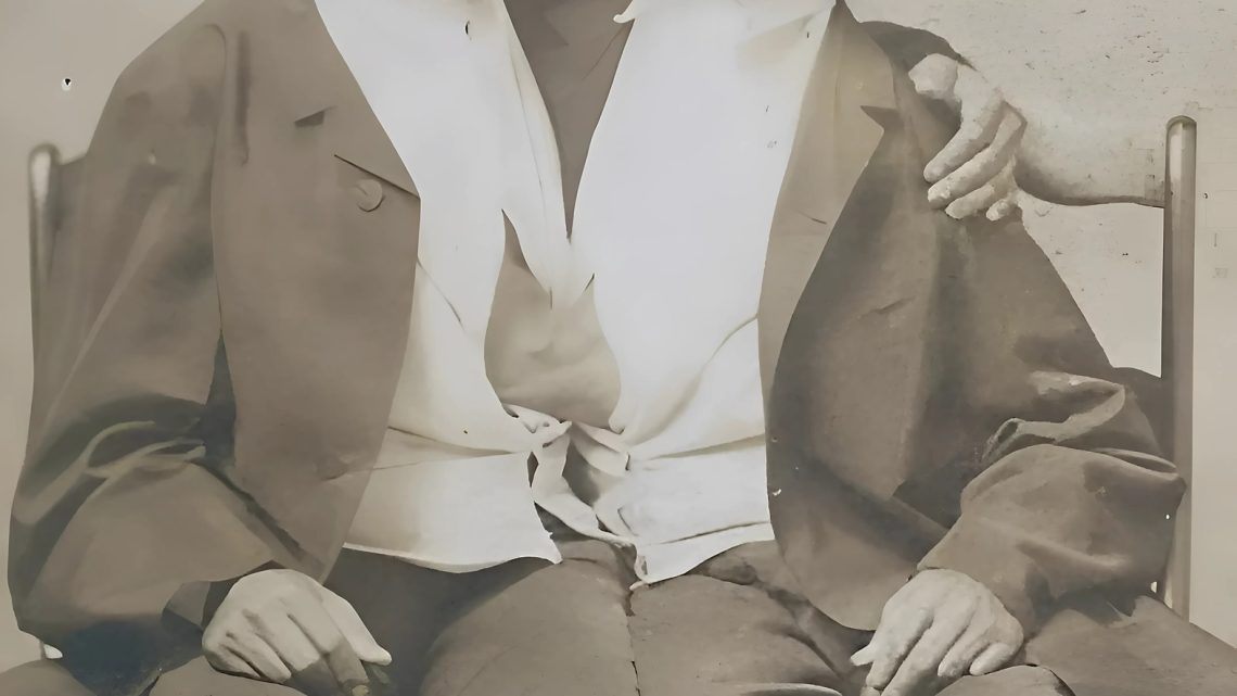 Bratři-dvojčata, kteří založili rodiny a měli 21 dětí. Vzpomínáte si na ně? Bratři-dvojčata, kteří založili rodiny a měli 21 dětí. Vzpomínáte si na ně?