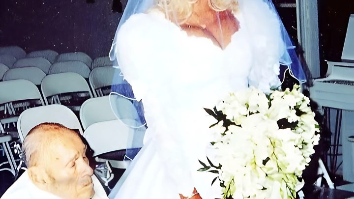 „Mladá dívka si vzala starého muže“: Jak se mladá modelka Anna Nicole Smithová stala manželkou 90letého magnáta?