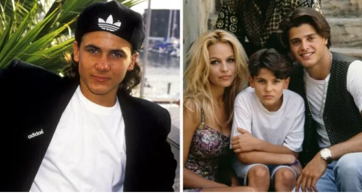 Bývalá manželka hvězdy seriálu Baywatch bez domova byla v Los Angeles spatřena s nákupním vozíkem.
