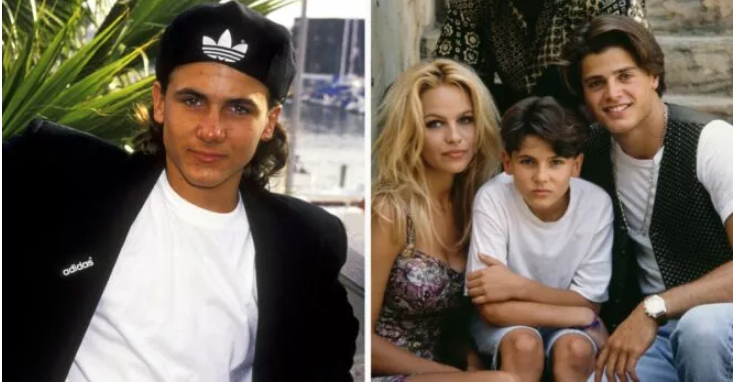 Bývalá manželka hvězdy seriálu Baywatch bez domova byla v Los Angeles spatřena s nákupním vozíkem. Bývalá manželka hvězdy seriálu Baywatch bez domova byla v Los Angeles spatřena s nákupním vozíkem.