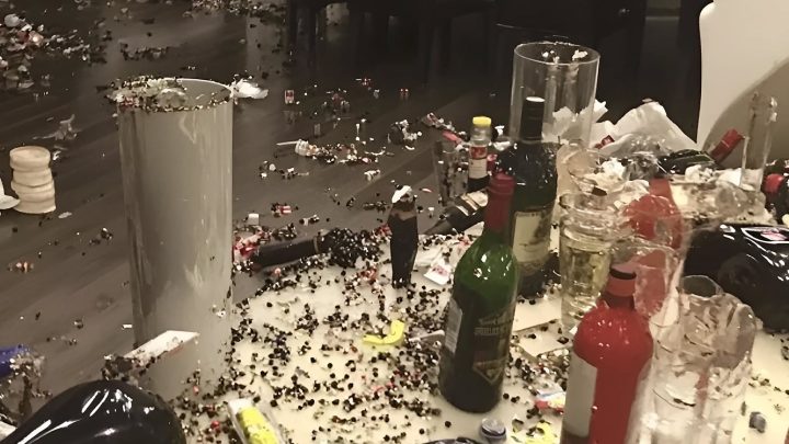 Sousedka mi odmítla zaplatit (250 dolarů) za úklid jejího domu, jak jsme se dohodly – dala jsem jí za vyučenou.