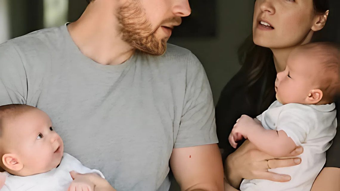 MŮJ MANŽEL MĚ VYHNAL S NAŠIMI NOVOROZENÝMI SYNY, ANIŽ BY TUŠIL, ŽE O NĚKOLIK LET MĚ BUDE PROSIT O POMOC. MŮJ MANŽEL MĚ VYHNAL S NAŠIMI NOVOROZENÝMI SYNY, ANIŽ BY TUŠIL, ŽE O NĚKOLIK LET MĚ BUDE PROSIT O POMOC.