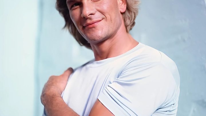 Patrick Swayzeův mladší bratr vypadá úplně stejně jako on! Podívejte se na tu neuvěřitelnou podobnost!