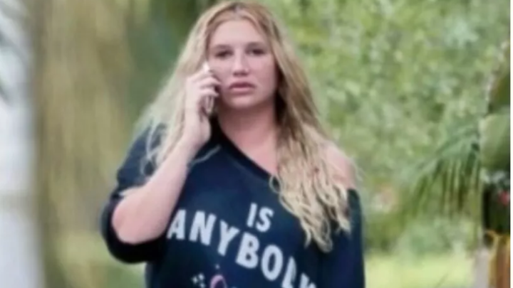 Životní těžkosti a složitý osud ji zásadně změnily. Kdo je tato zpěvačka?