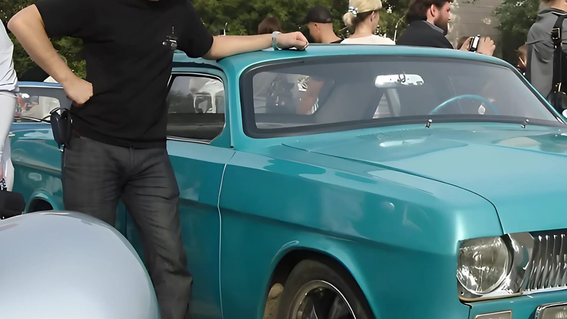 Matka prodala auto, které jsem zdědil po dědečkovi: po pouhých 10 letech jsem ho koupil zpět a našel v něm starou obálku. Matka prodala auto, které jsem zdědil po dědečkovi: po pouhých 10 letech jsem ho koupil zpět a našel v něm starou obálku.