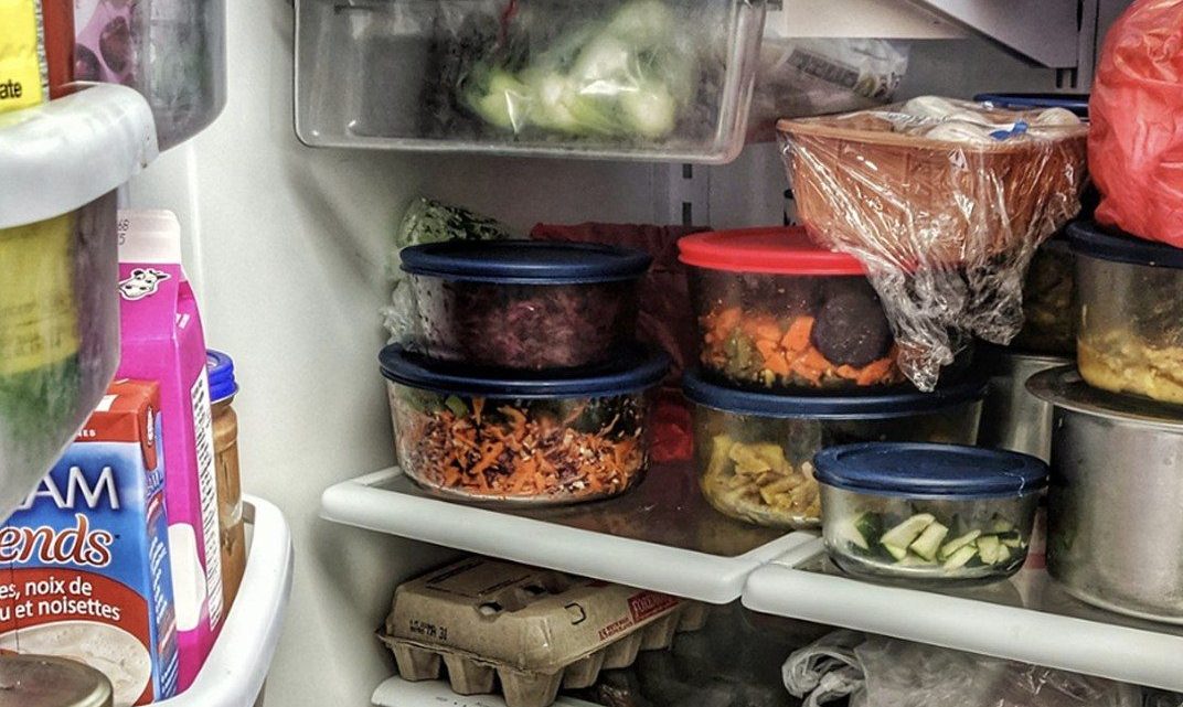 Le mystère du frigo vide : chronique de confiance et d’amertume Le mystère du frigo vide : chronique de confiance et d’amertume