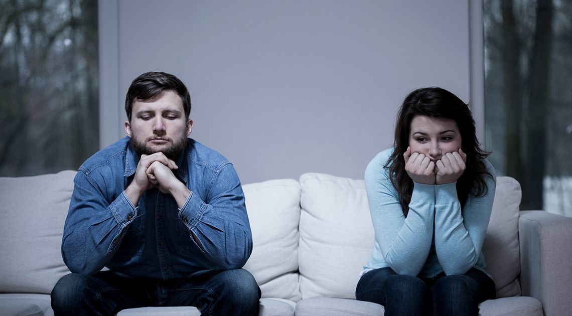 J’ai hébergé mon ex après sa rupture, puis il a commencé à ramener des femmes et à dire que je n’étais que sa « coloc » J’ai hébergé mon ex après sa rupture, puis il a commencé à ramener des femmes et à dire que je n’étais que sa « coloc »