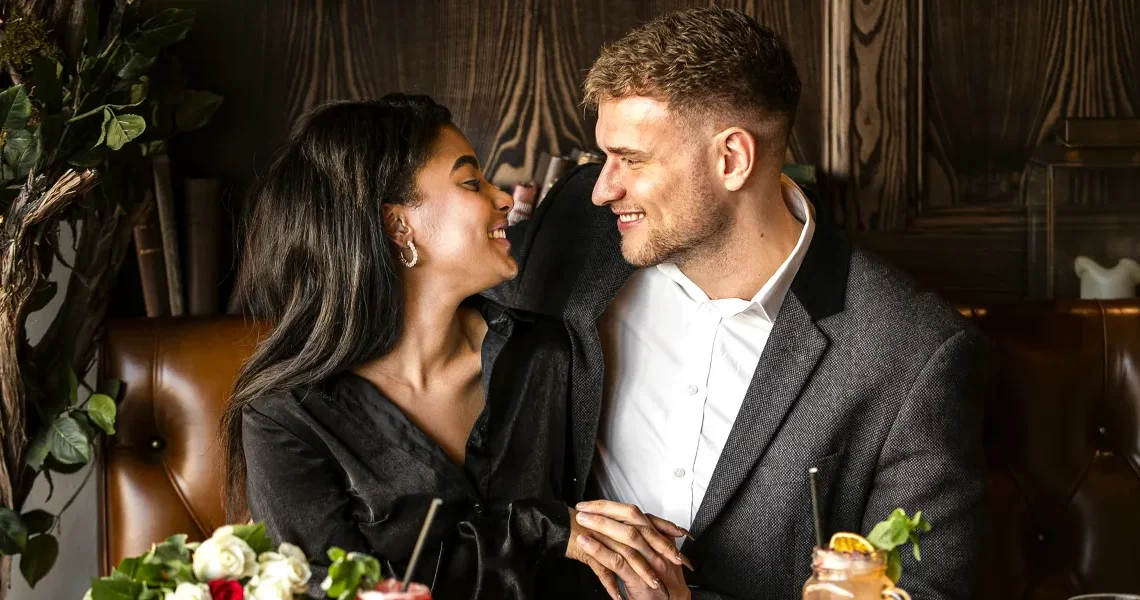 Des années après le lycée, mon crush m’invite au restaurant : j’ai été sidérée quand l’addition est arrivée Des années après le lycée, mon crush m’invite au restaurant : j’ai été sidérée quand l’addition est arrivée