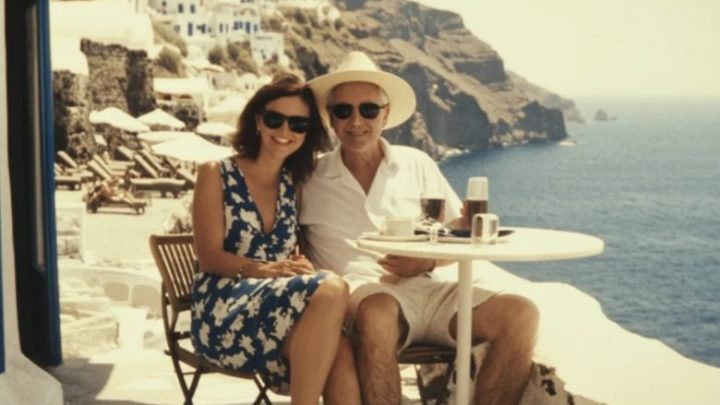 À 55 ans, j’ai reçu un billet pour la Grèce d’un homme rencontré en ligne, mais ce n’est pas moi qui suis partie.