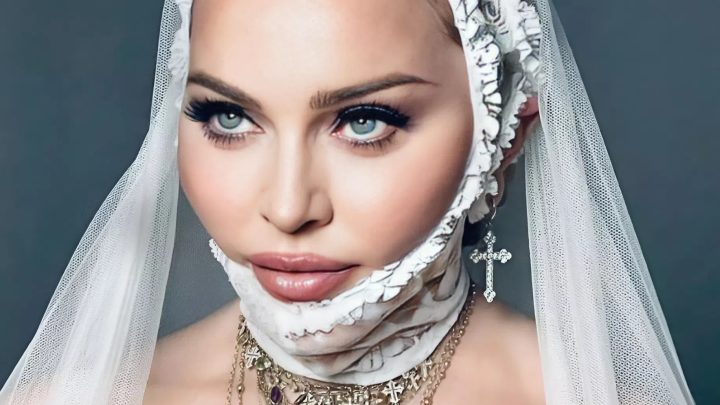 Madonna se rozhodla zavzpomínat na staré časy, je znovu nevěstou!