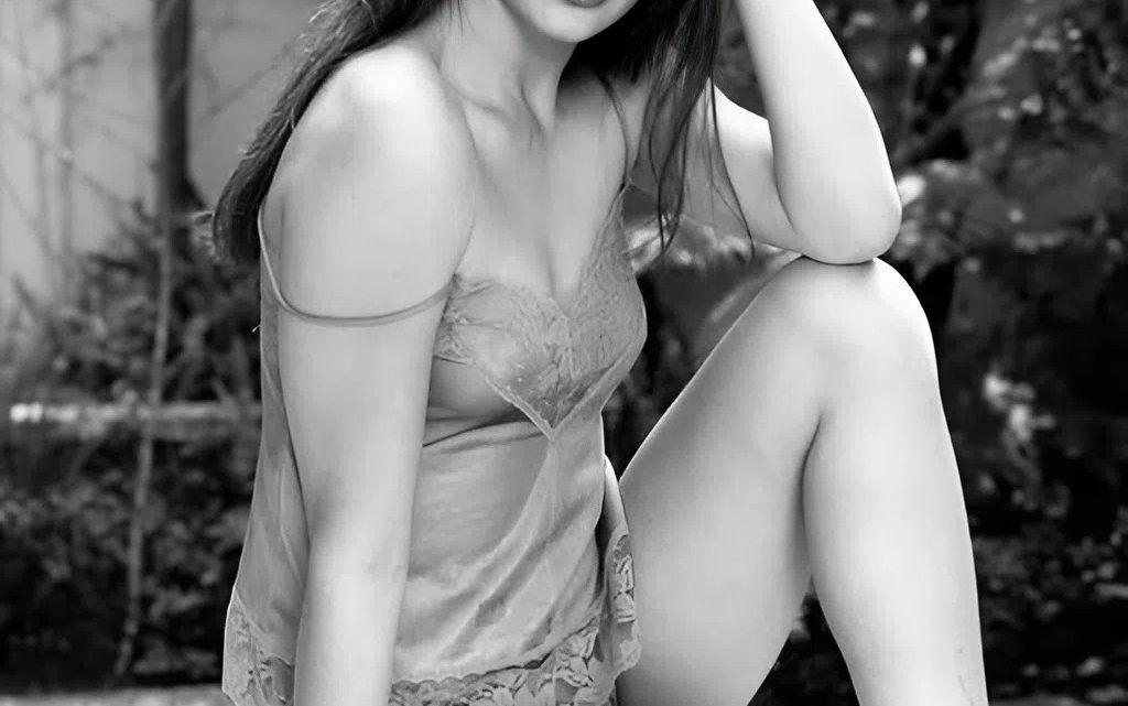 Demi Moore ohromila fanoušky svou mládostí a krásou v 61 letech, vypadala, jako by jí bylo pouhých 30.