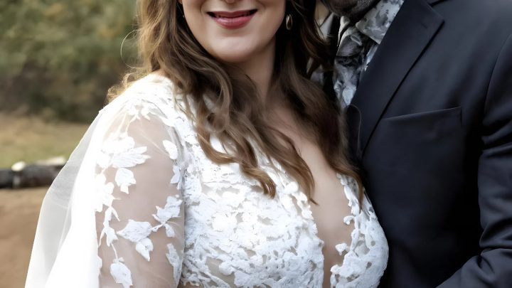 Byla jsem vdaná za přítele mého otce. Na naší první svatební noc jsem byla šokovaná, když mi řekl: „Promiň mi. Měl jsem ti to říct dřív.“