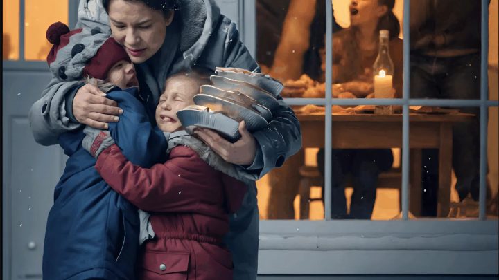 Po šesti hodinách cesty s dětmi jsem přijela, abych překvapila rodinu na Den díkůvzdání.