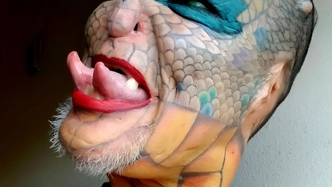 Tento muž utratil 80 000 dolarů, aby vypadal jako drak.