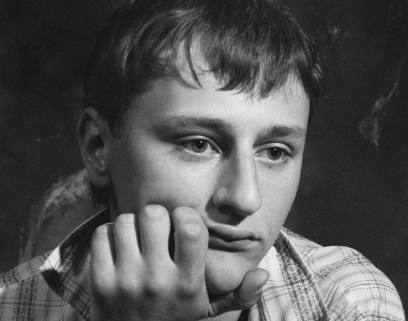 Číšník byl propuštěn za to, že dovolil bezdomovci zůstat v restauraci – ráno se na jeho prahu objevila letenka.