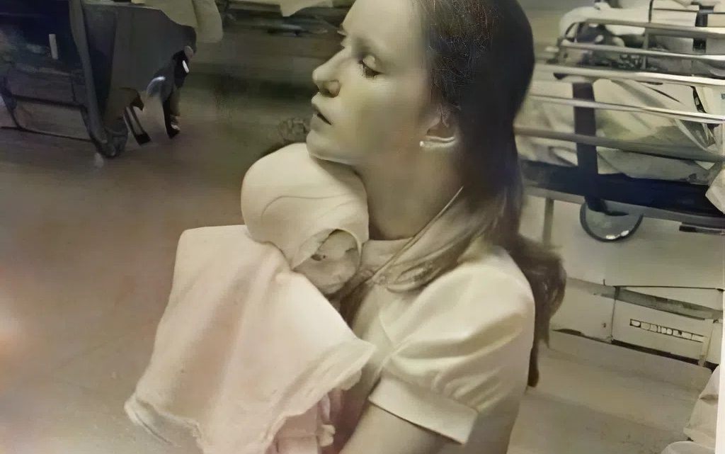 Neuvěřitelný příběh Amandy Scarpinati mě dojímá k slzám.