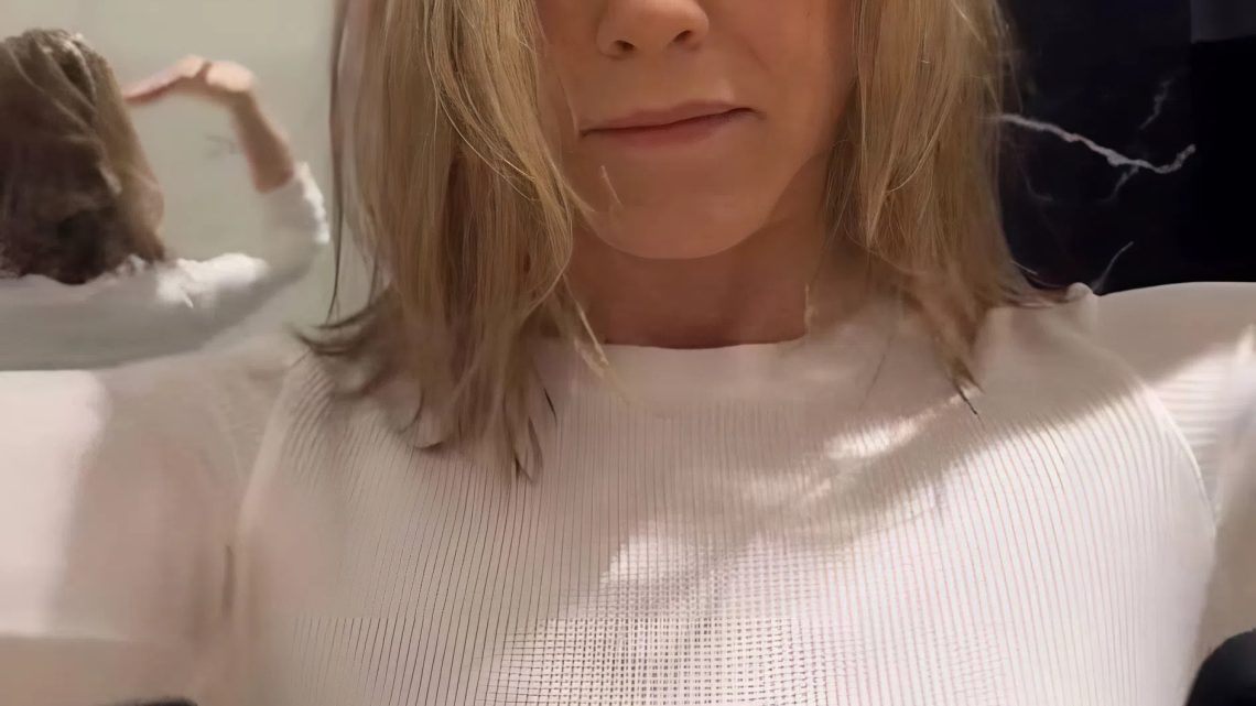 Fotografie, o které všichni mluví: Jennifer Anistonová svým zářením zastavuje čas