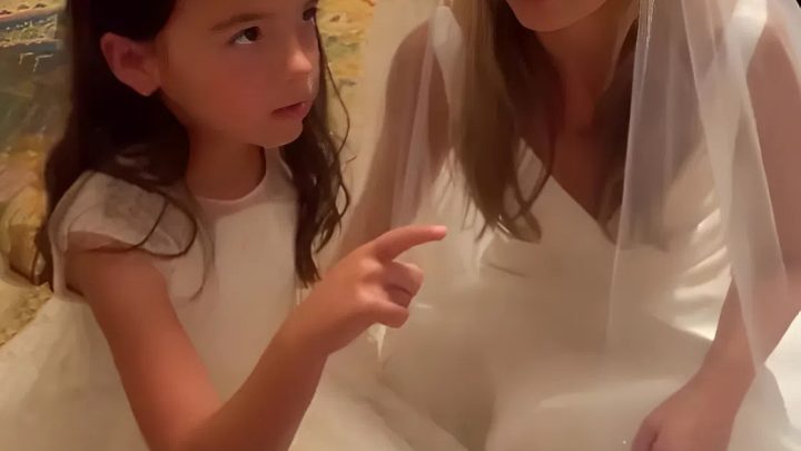 V den svatby mi moje sedmiletá dcera řekla: „Mami, podívej se na tátovu ruku! Nechci nového tátu.“