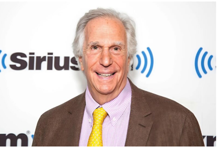 Rodiče si mysleli, že je neuvěřitelně hloupý, a nedoufali, že by jim v budoucnu mohl být nějak prospěšný. Chlapec neměl rád čtení, ale popularity dosáhl jiným způsobem.