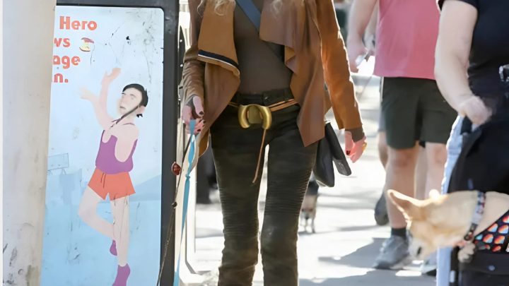 Kultovní herečka 70. let vyvolala debatu poté, co vzácné fotografie z venčení psa odhalily její dramatickou proměnu.