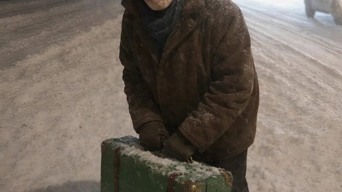 Na opuštěné zimní silnici jsem svezla staršího muže – a později jsem zjistila, kdo ve skutečnosti je.