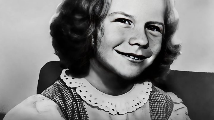 Od „ošklivé“ k nezastavitelné: Jak se stala nejvíc sexy ženou na světě