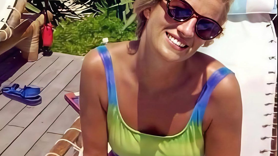 Pravda za fotografií princezny Diany s označením „R“