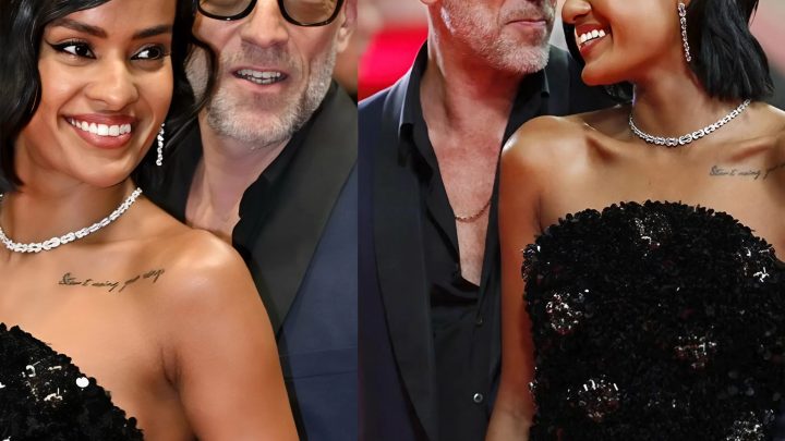 21-letá dcera Vincenta Cassela zveřejnila vzácnou fotografii se svou 29-letou nevlastní matkou.