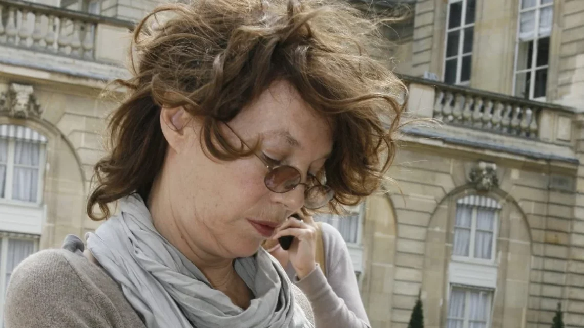 Kultovní hvězda mezi módními giganty: Jane Birkin – ztělesnění bezchybného vkusu a nadčasové elegance