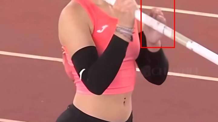 Podívejte se pozorně — všichni v sále byli svědky a stačil jediný okamžik, aby to zůstalo navždy v paměti.