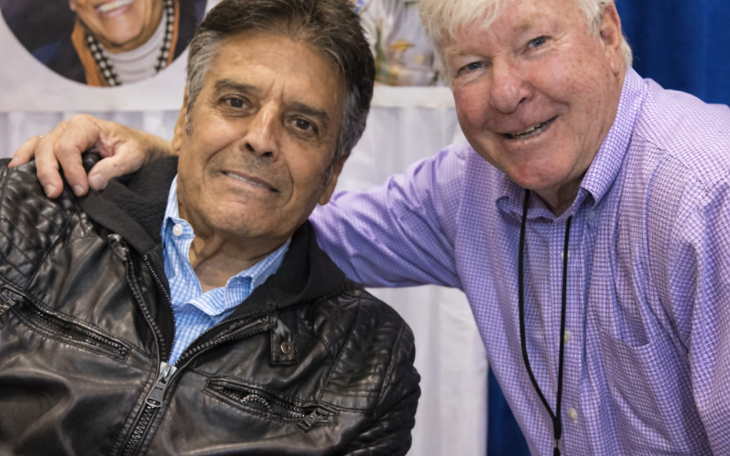 Poznáváte je? Slavná televizní dvojice ze 70. let se znovu setkala a fanoušci zaplavili internet vlnou nostalgie!