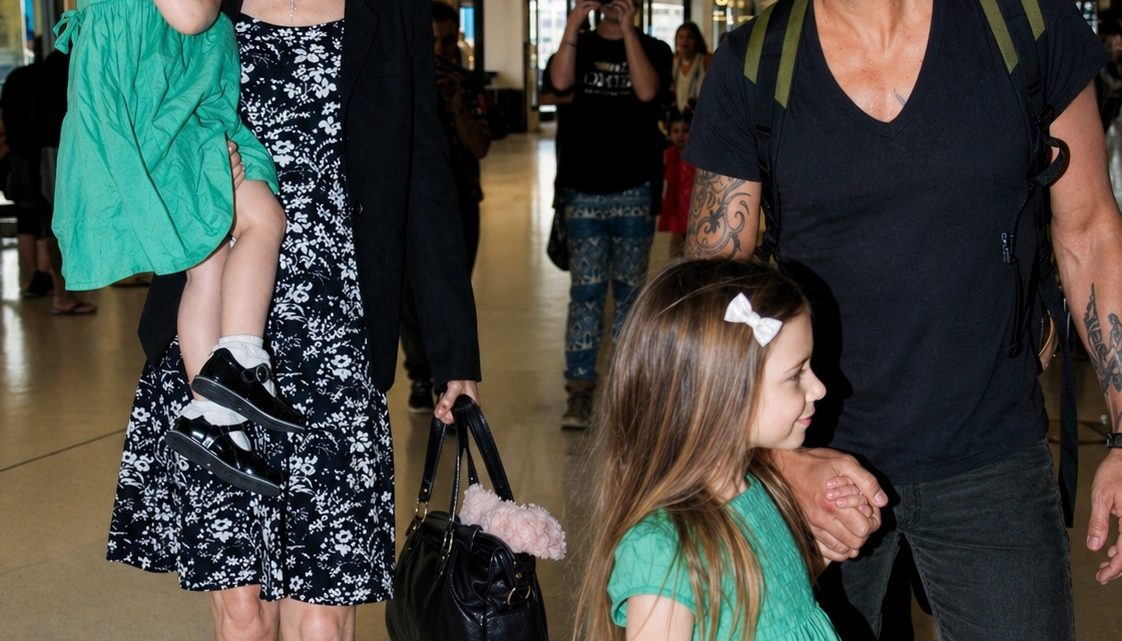 Kit Urban se po rozvodu s Nicole Kidmanovou nastěhoval ke své nové partnerce – „Vypadá to, jako by byli oba proti celému světu“