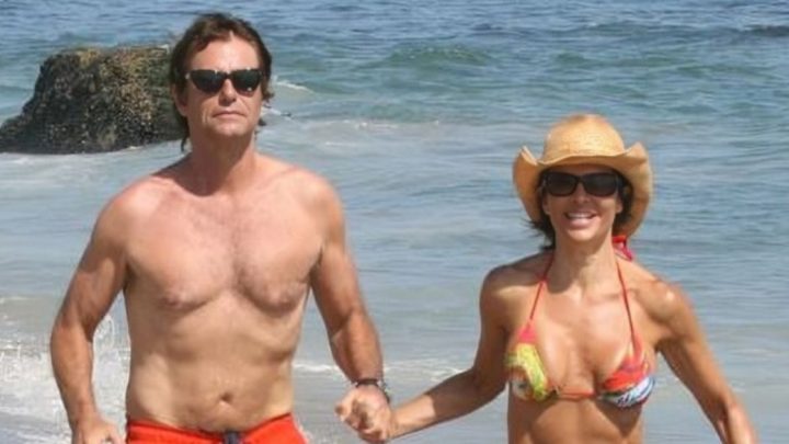 Paparazzi snímek z pláže, nad kterým se fanoušci zastaví a podívají se dvakrát!: Vzácný záběr slavného hollywoodského páru bez filtrů!