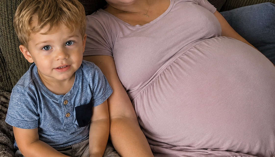 Moje žena řekla, že se stane náhradní matkou, aby získala 70 000 dolarů a pomohla nám koupit dům – když jsem zaslechl, jak o tom mluví s mým šéfem, zbledl jsem