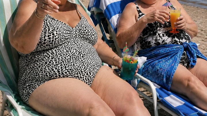 Moje MIL pozvala sebe a svou sestru na můj víkend u jezera a chovala se ke mně jako k pomoci, protože „starší lidé si zaslouží více odpočinku – Tak jsem ji naučil lekci