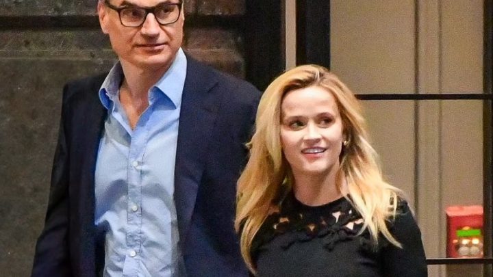 Hollywoodská herečka byla vyfotografována na bezstarostné přestávce na pláži se svým milencem: poznat tento pár?
