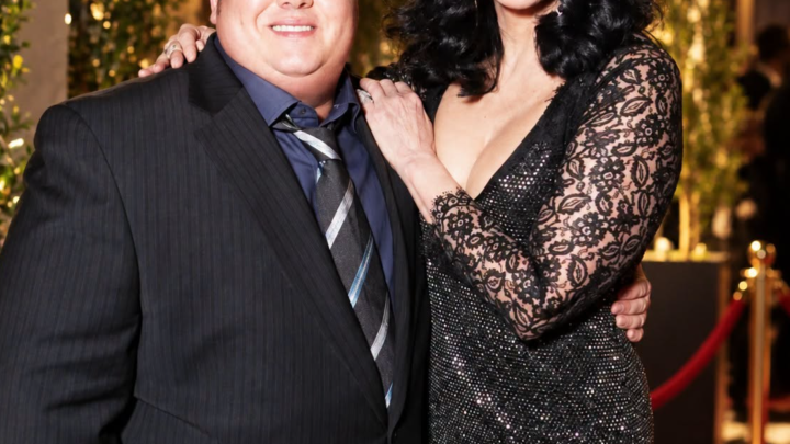 Cherin syn Chaz Bono se oženil se svou dlouholetou milenkou Sharou Blue Mathis na romantickém obřadu v Los Angeles
